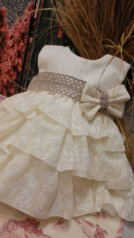 VESTIDO BAUTIZO en muselina brocado en beige