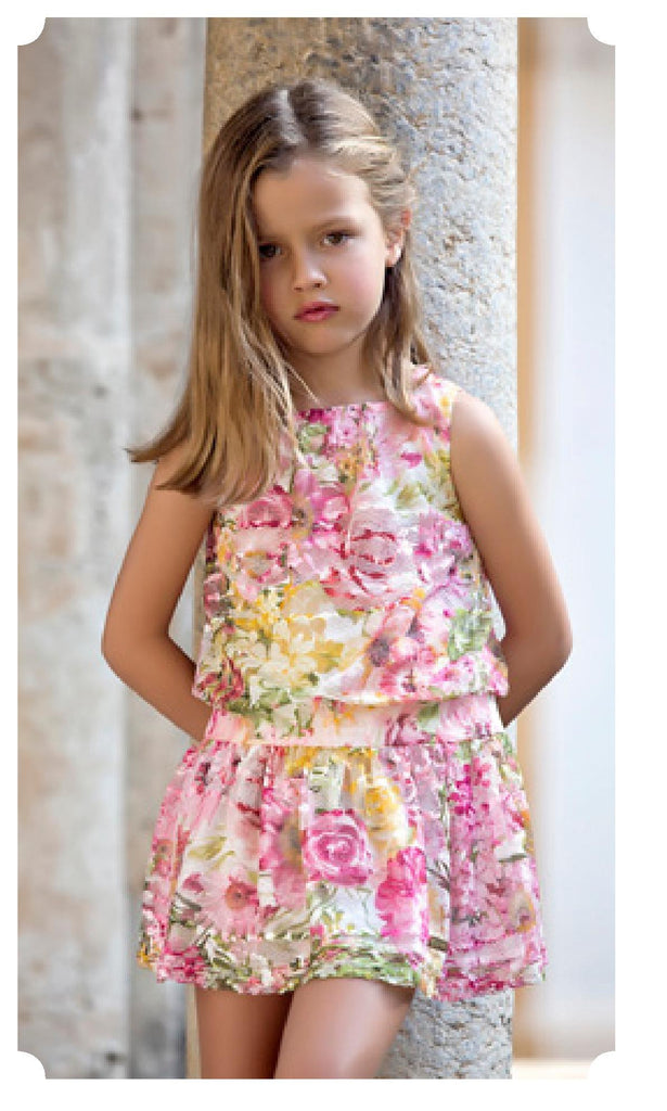 Vestido desmangado de Blonda estampado floral en tonos rosas. Artesanía Amaya 76020